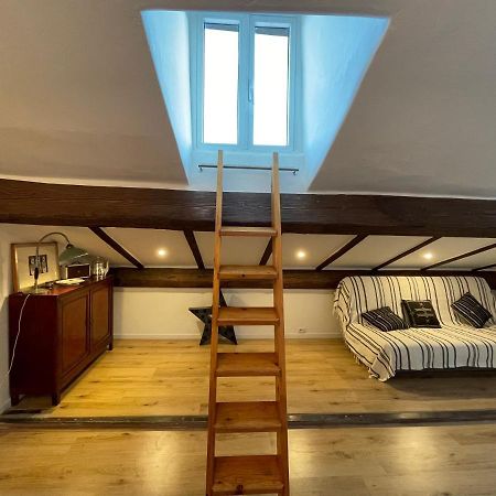 La Mansarda Dei Poeti La Spezia Cinque Terre Apartment Luaran gambar